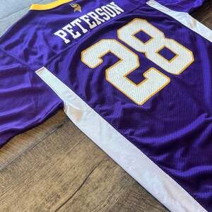 Reebok NFL Minnesota Vikings Adrian Peterson #28 Youth Large (14-16) Jersey